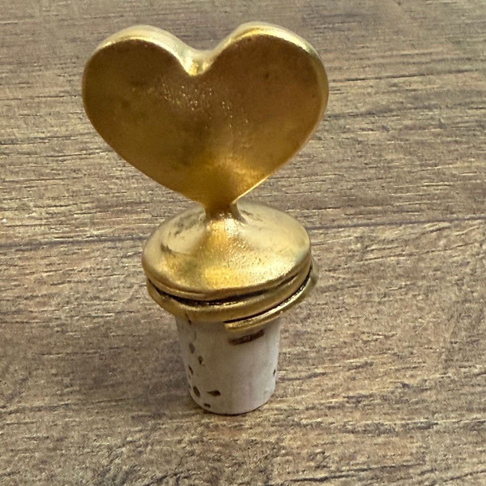 Gold Tone Heart Wine Bottle Stopper Decorative Barware Cork Accessory - Picture 4 of 6